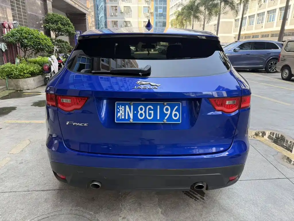 Jaguar F-PACE — миниатюра 6