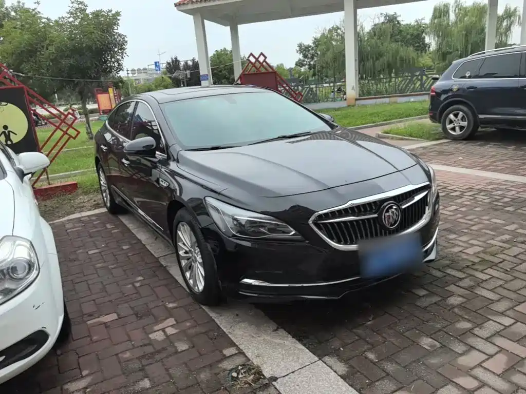 Buick LaCrosse — миниатюра 4