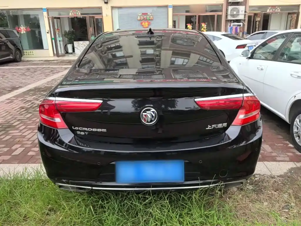 Buick LaCrosse — миниатюра 6
