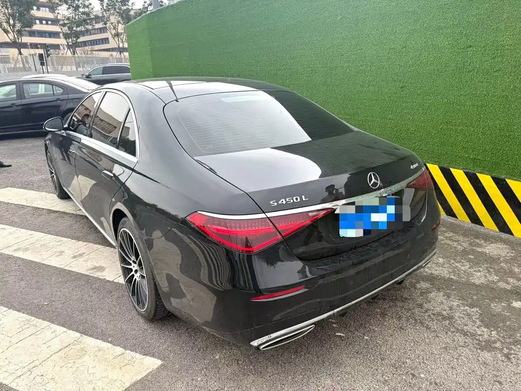 Mercedes-Benz S-Class — миниатюра 8
