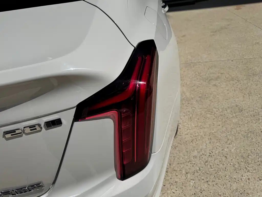 Cadillac CT5 — миниатюра 33