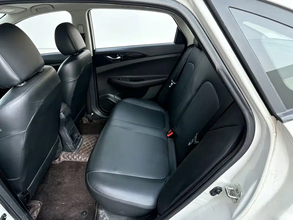 Changan Eado DT — миниатюра 5
