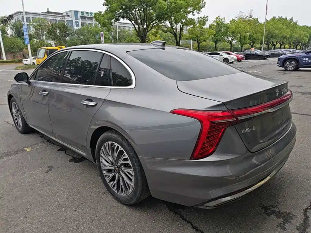 Hongqi Hongqi H5 — миниатюра 5