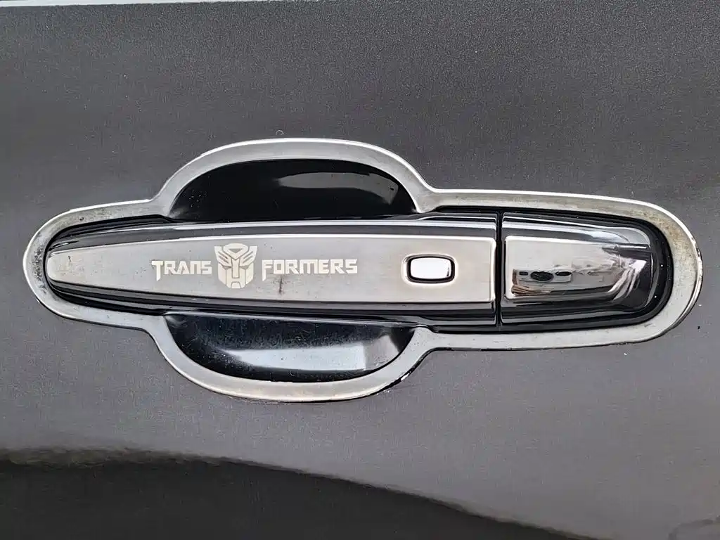 Chevrolet Equinox — миниатюра 18