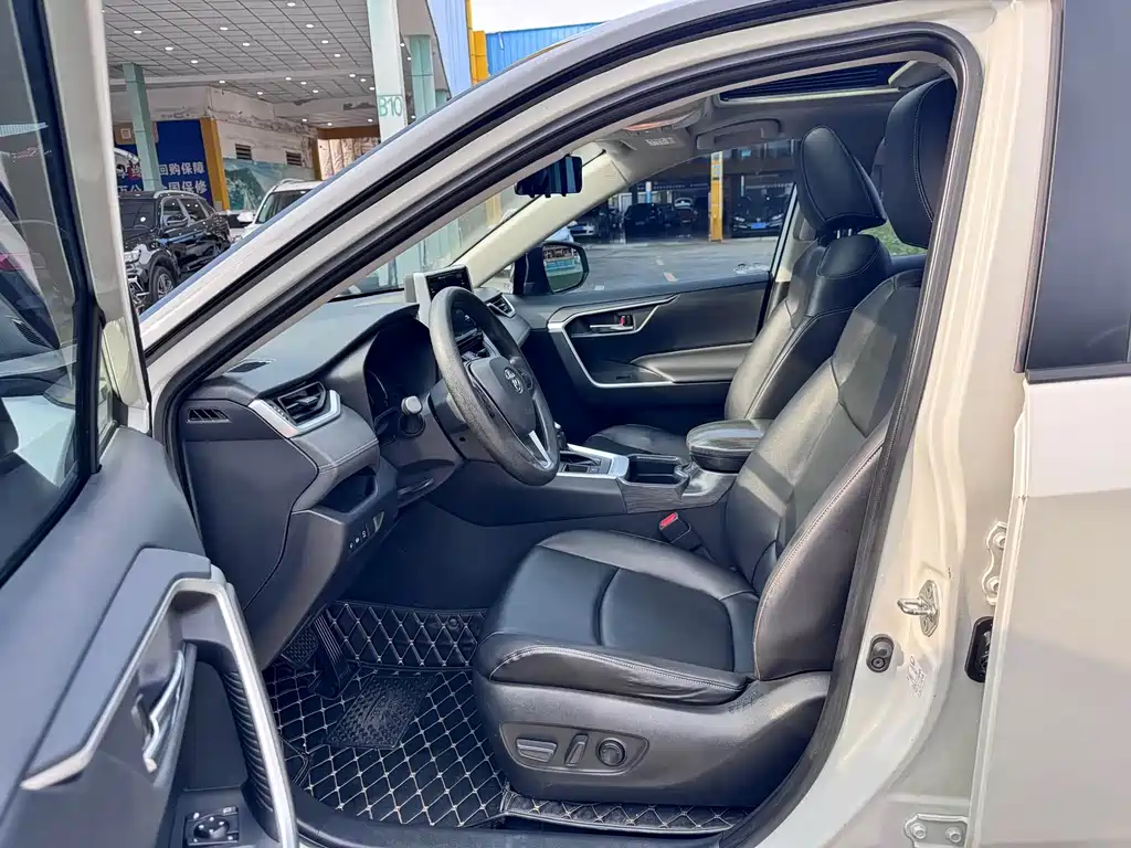 TOYOTA RAV4 RONGFANG