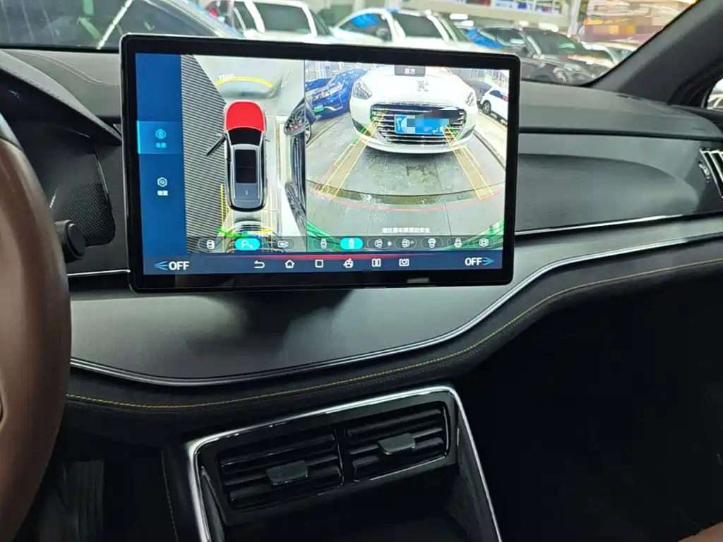 BYD Tang New Energy — миниатюра 13