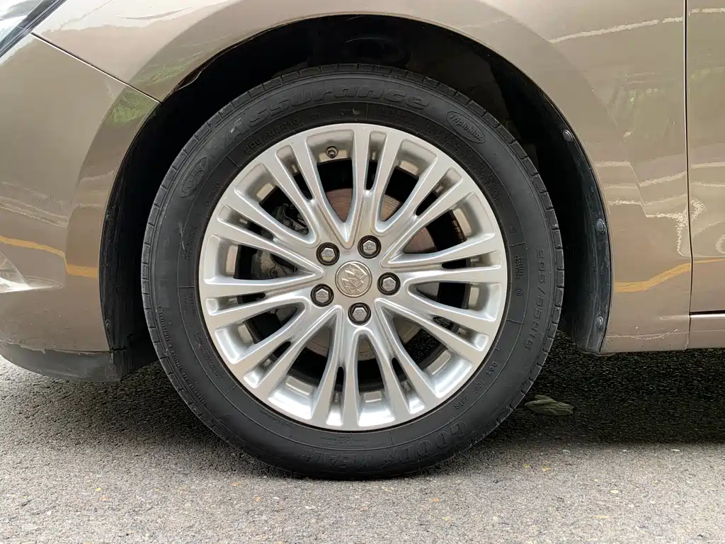 Buick Excelle — миниатюра 19