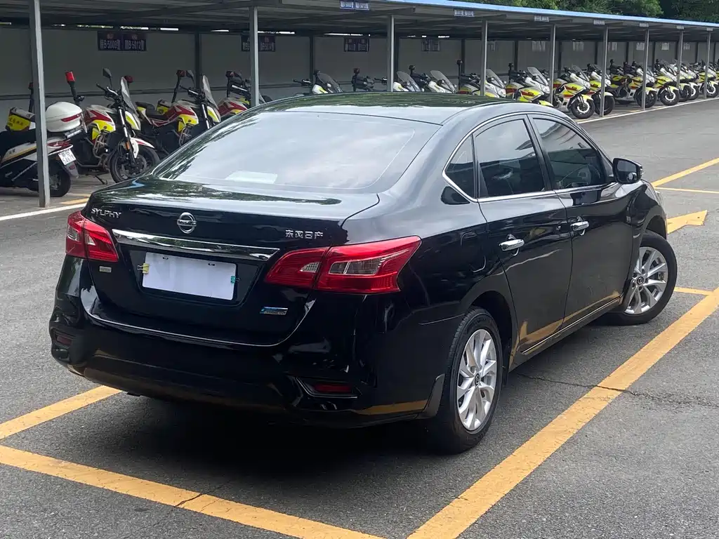 Nissan Sylphy — миниатюра 4