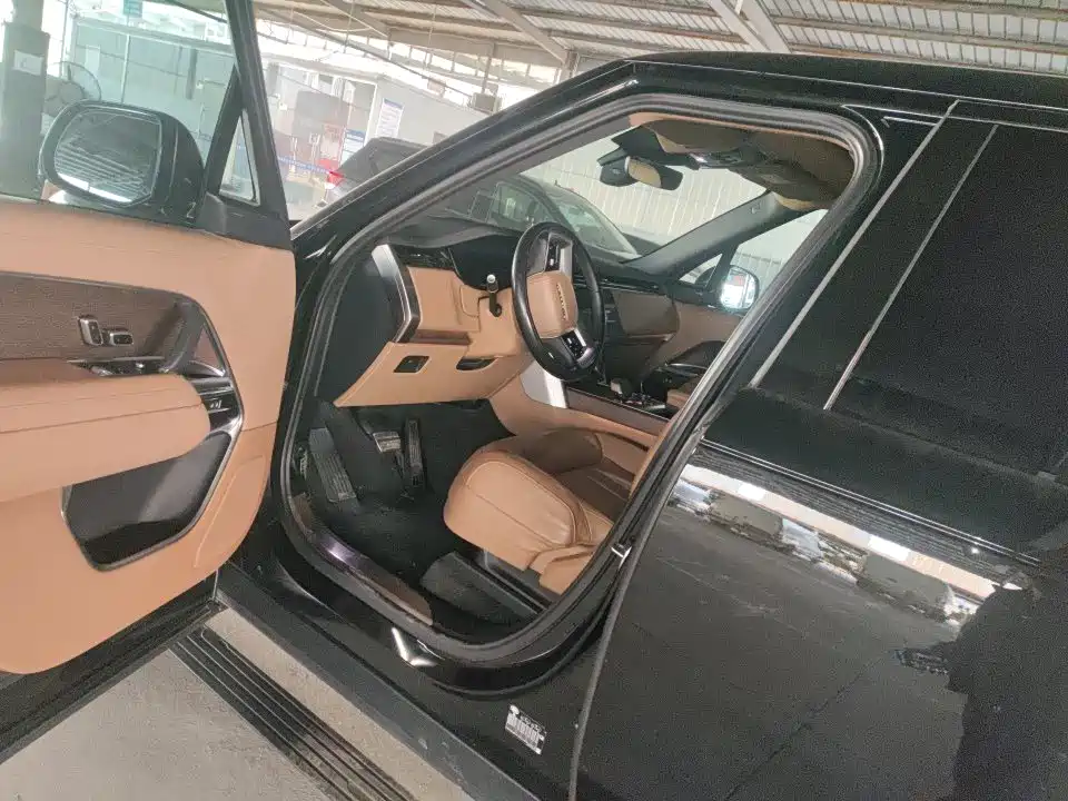 Land Rover Range Rover — миниатюра 5