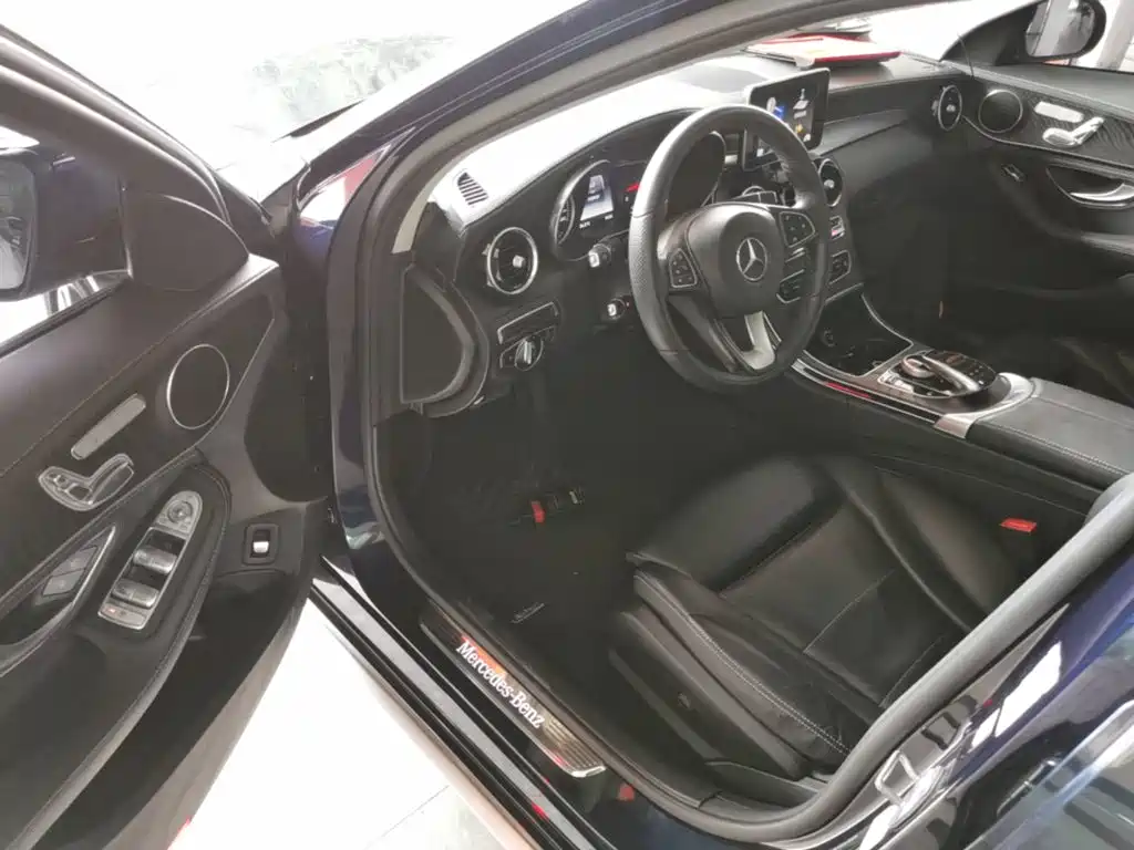 Mercedes-Benz C-Class — миниатюра 16