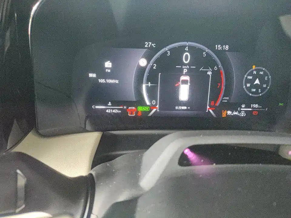 Lexus LM — миниатюра 6