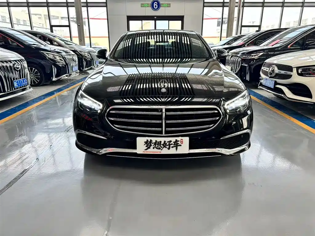 MERCEDES-BENZ E CLASS