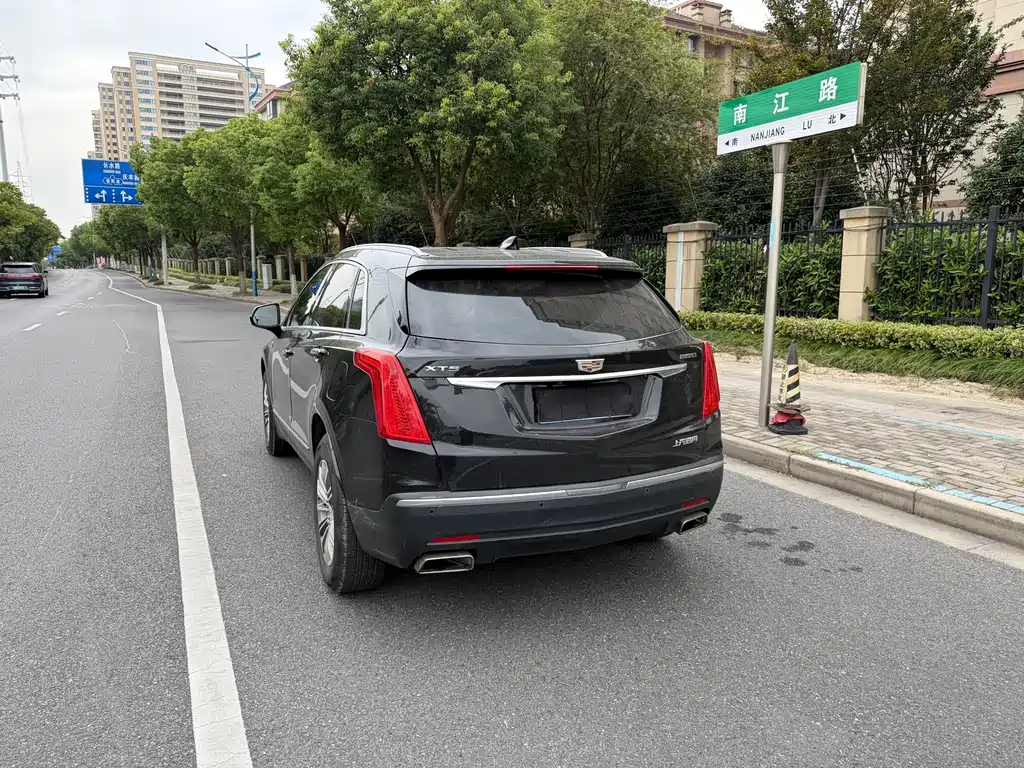 Cadillac XT5 — миниатюра 4