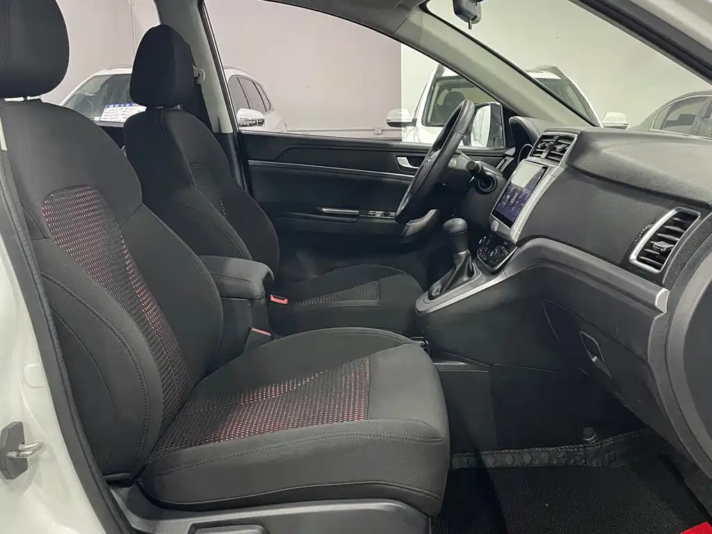 Haval M6 — миниатюра 13