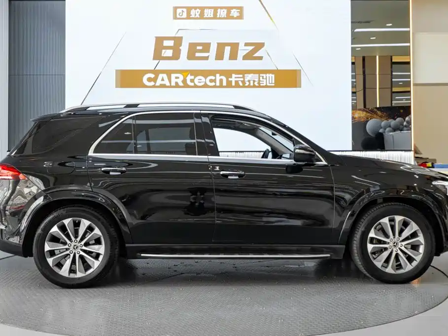 Mercedes-Benz GLE (Import) — миниатюра 4