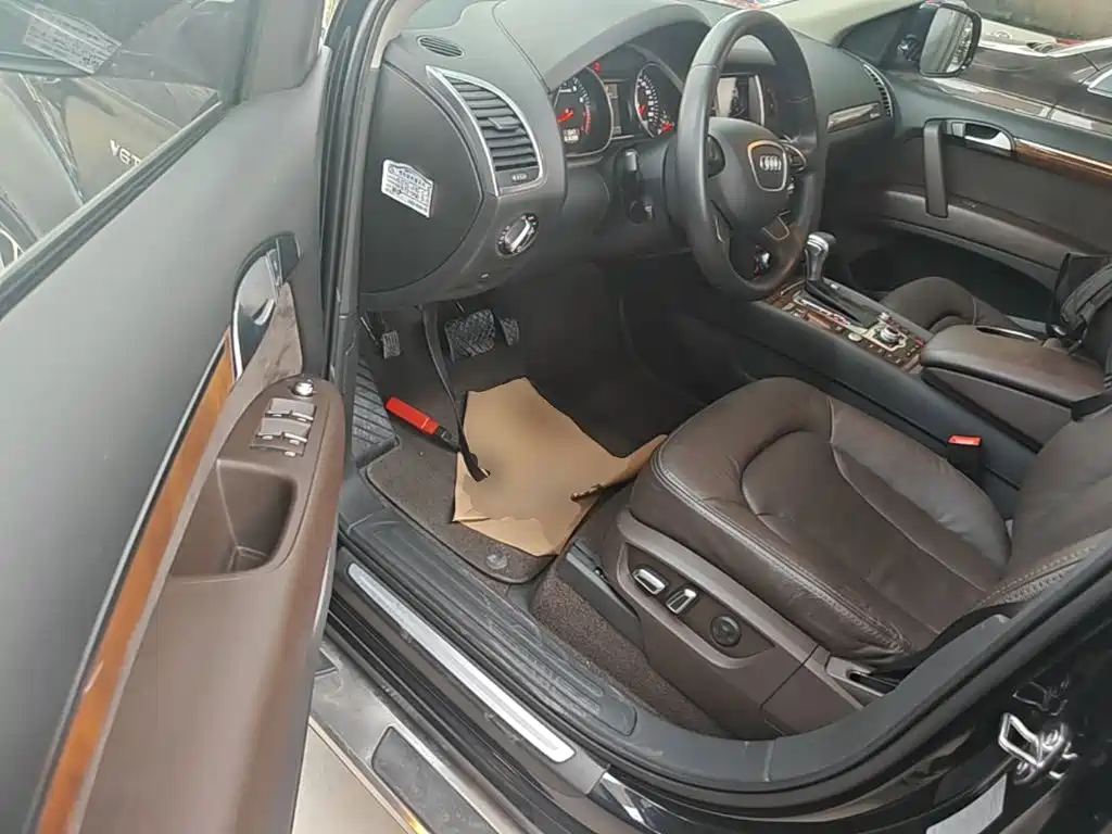Audi Q7 — миниатюра 16