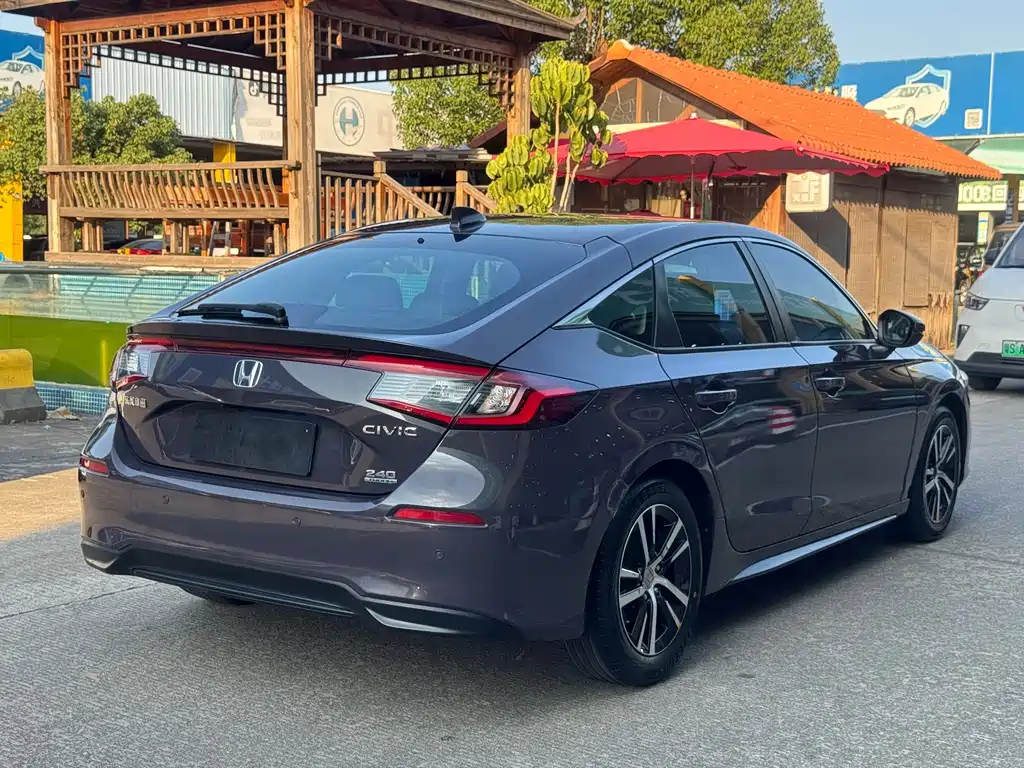 Honda Civic — миниатюра 12