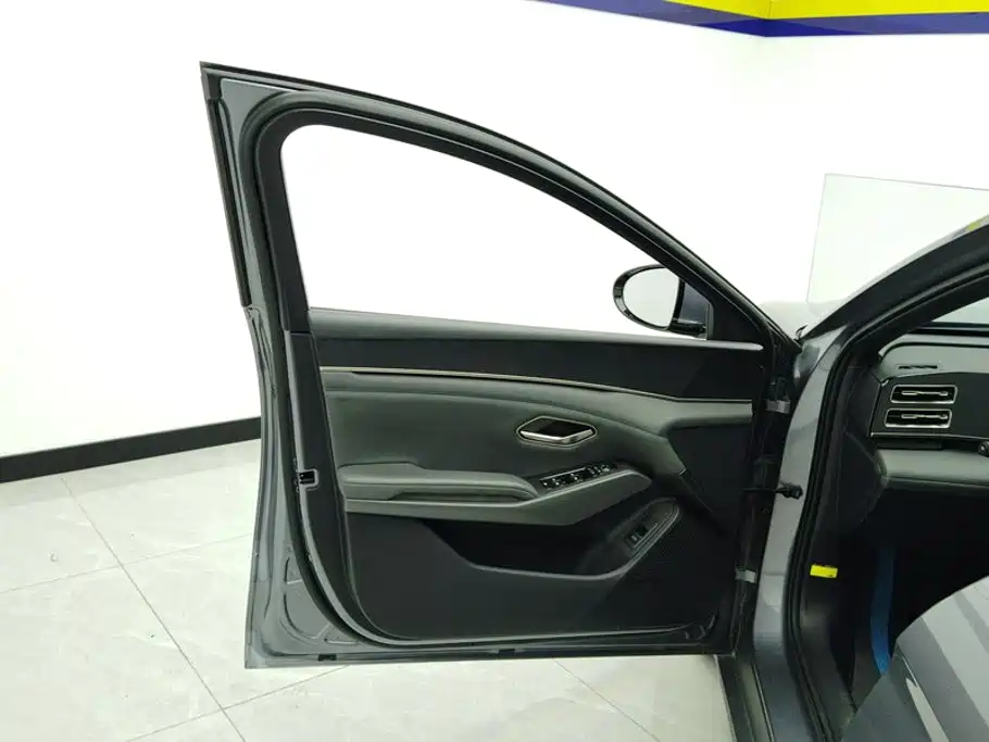 BYD Qin L — миниатюра 7
