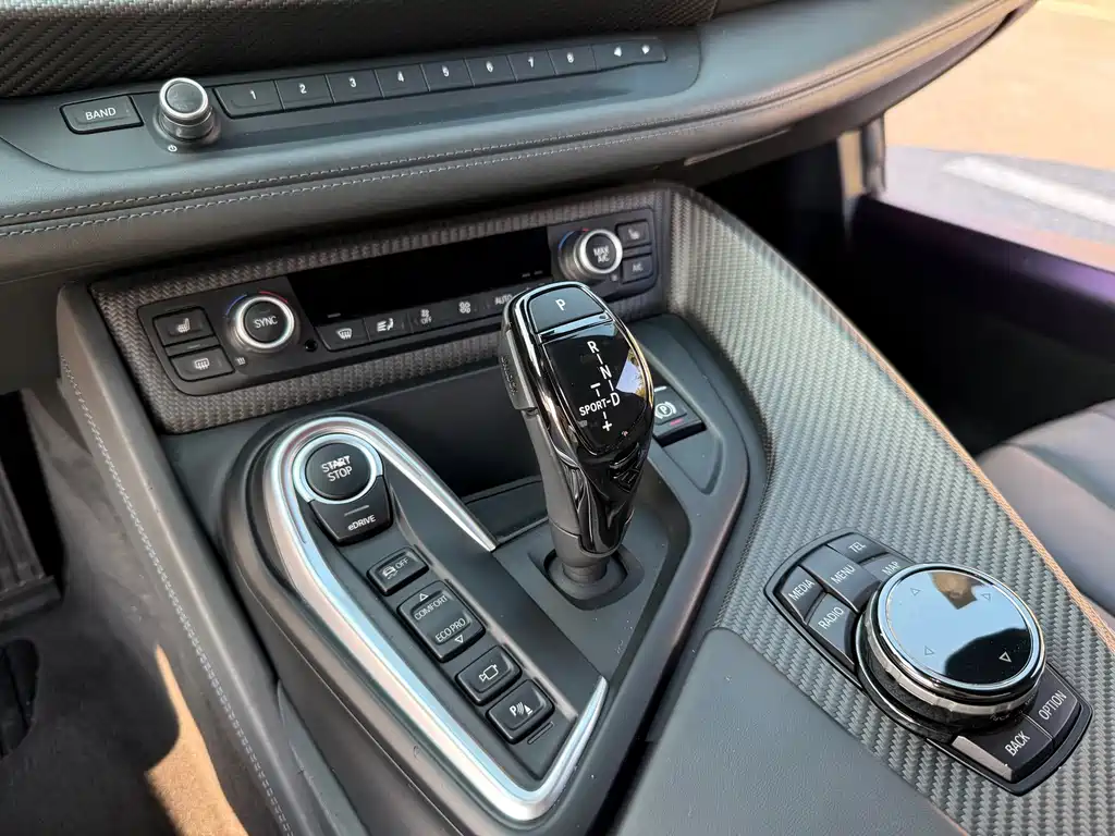 BMW i8 — миниатюра 13