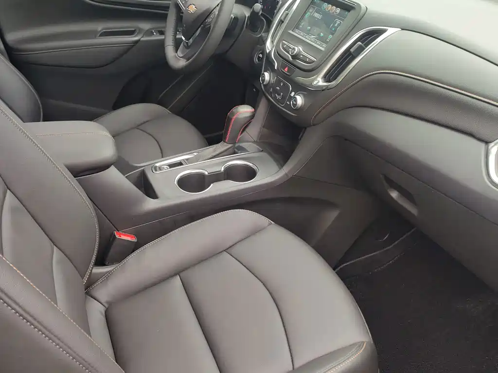 Chevrolet Equinox — миниатюра 13