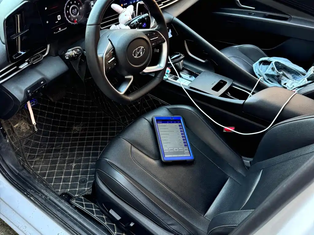 Hyundai Elantra — миниатюра 4