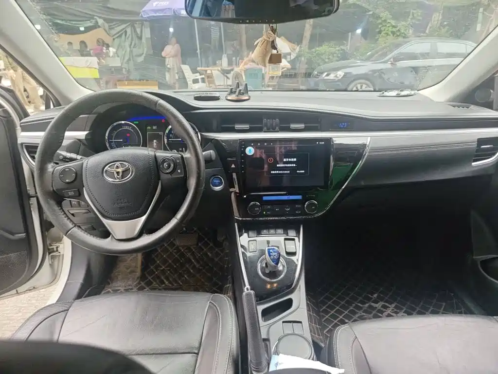 Toyota Corolla — миниатюра 5