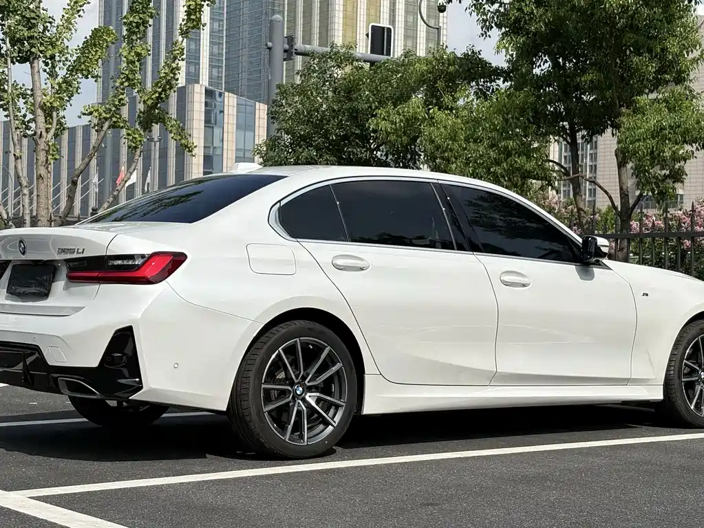 BMW 3 Series — миниатюра 9
