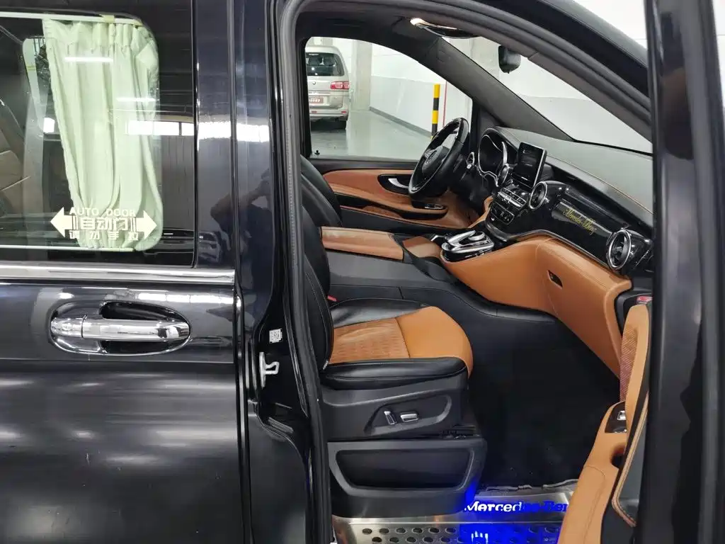 Mercedes-Benz V-Class — миниатюра 23
