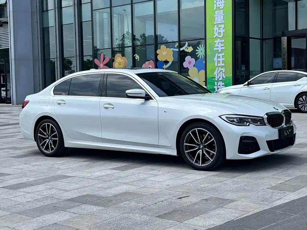 BMW 3 Series — миниатюра 3
