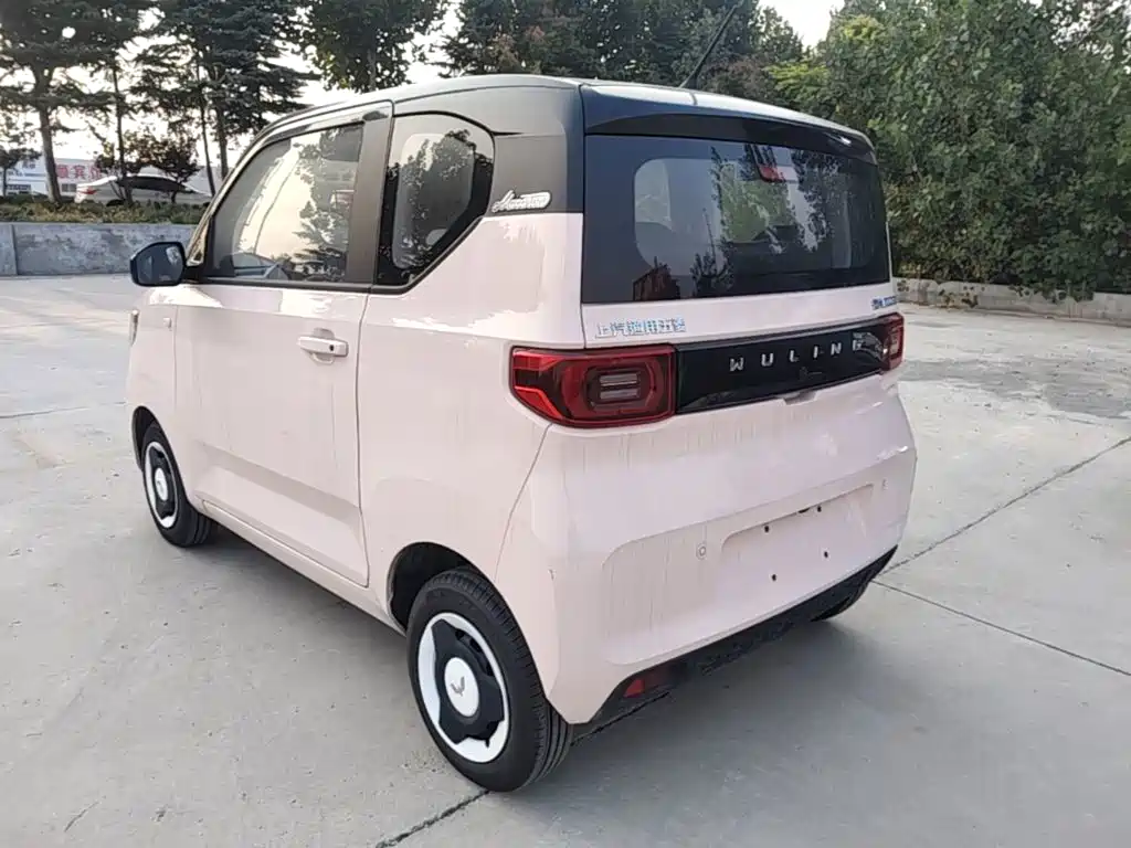 Wuling MINIEV — миниатюра 5