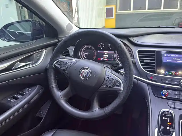 Buick LaCrosse — миниатюра 9