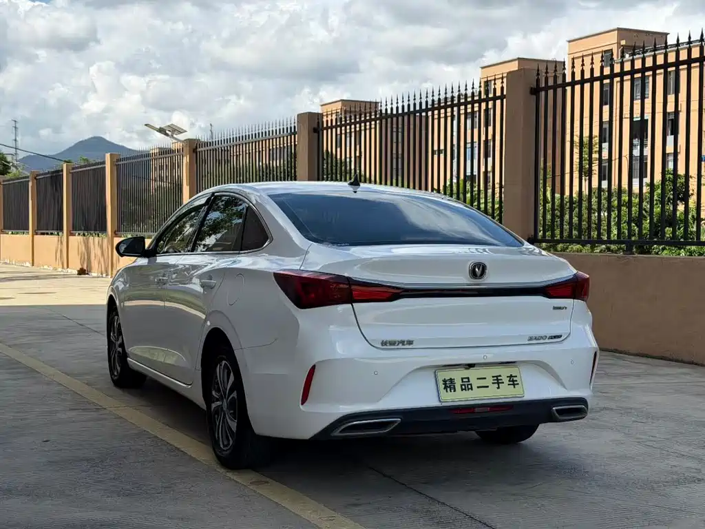 Changan Eado — миниатюра 9