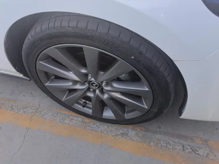 Mazda 3 Axela — миниатюра 6