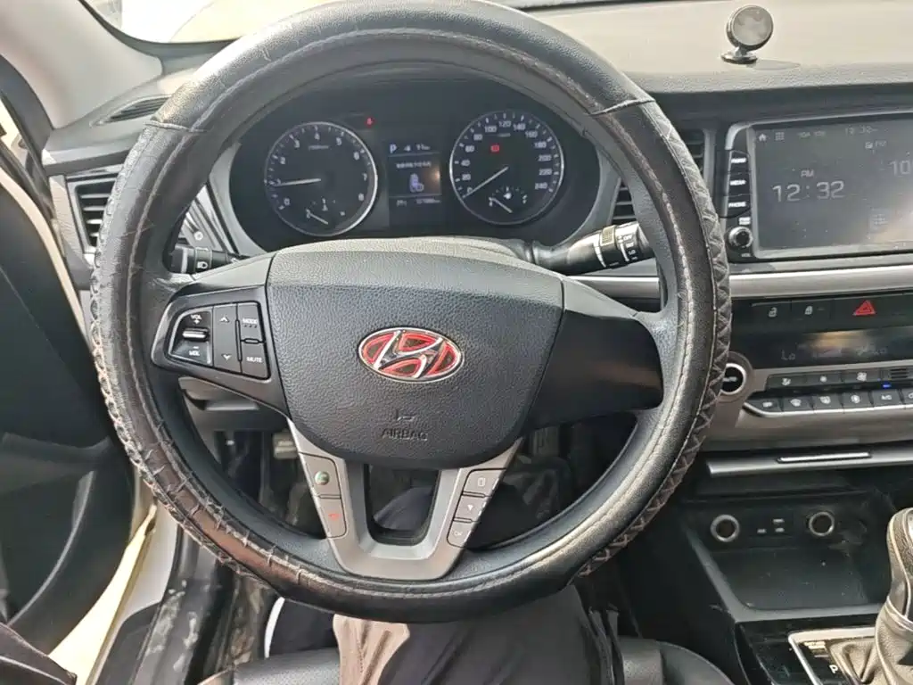 Hyundai Mistra — миниатюра 11