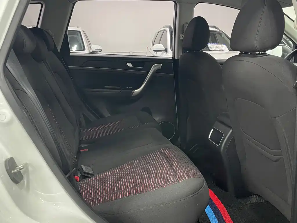 Haval M6 — миниатюра 12