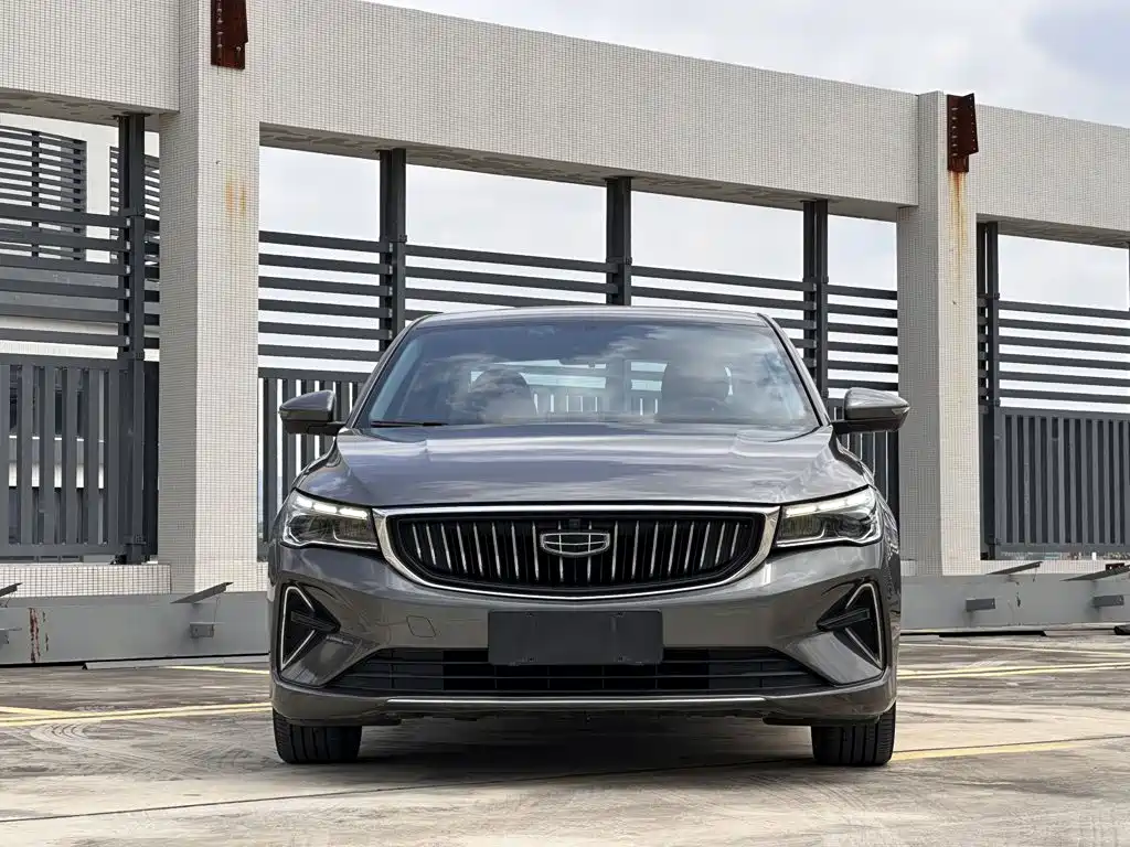 Geely Emgrand — миниатюра 3