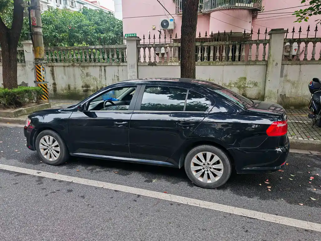 Volkswagen Lavida — миниатюра 3