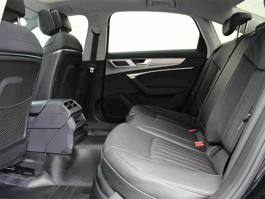 Audi A6L — миниатюра 11