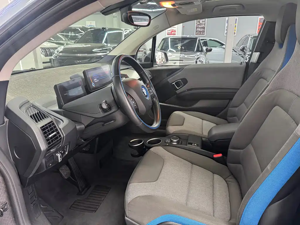 BMW i3 (Import) — миниатюра 12