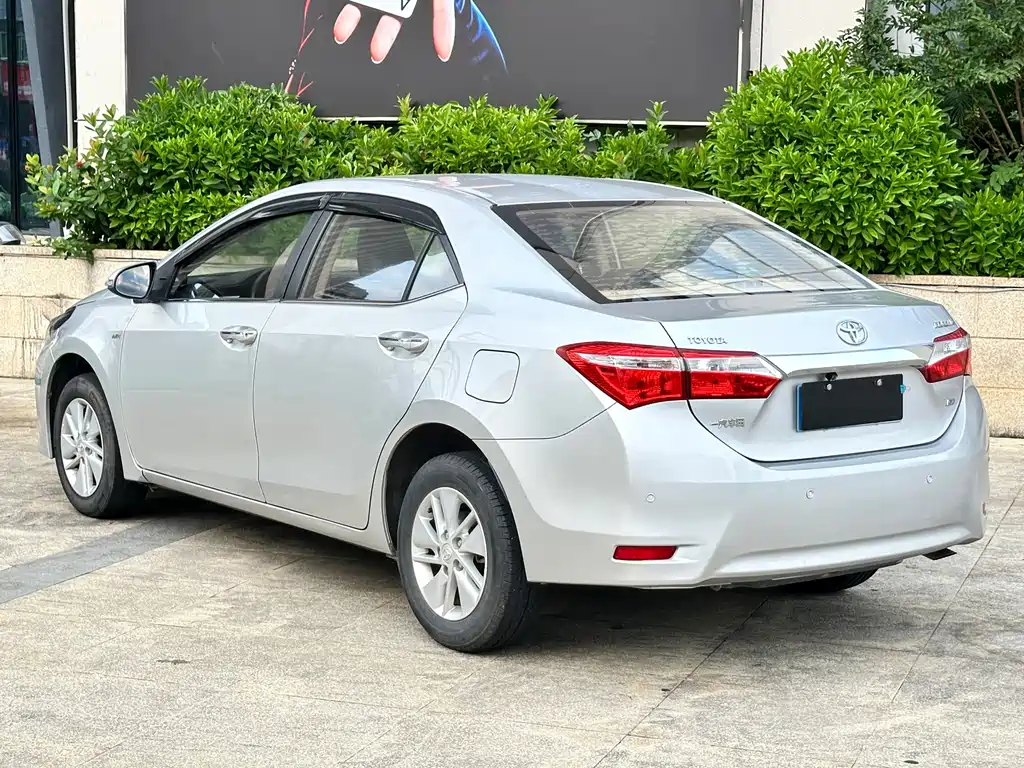 Toyota Corolla — миниатюра 7