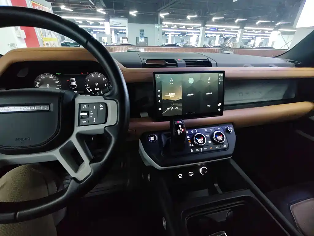 Land Rover Defender — миниатюра 17