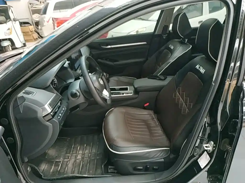 Nissan Teana — миниатюра 15