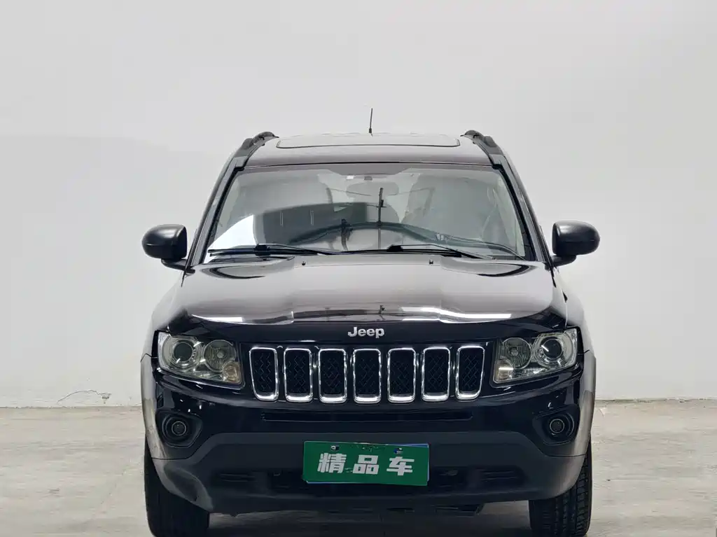 Jeep Compass (Import) — миниатюра 2