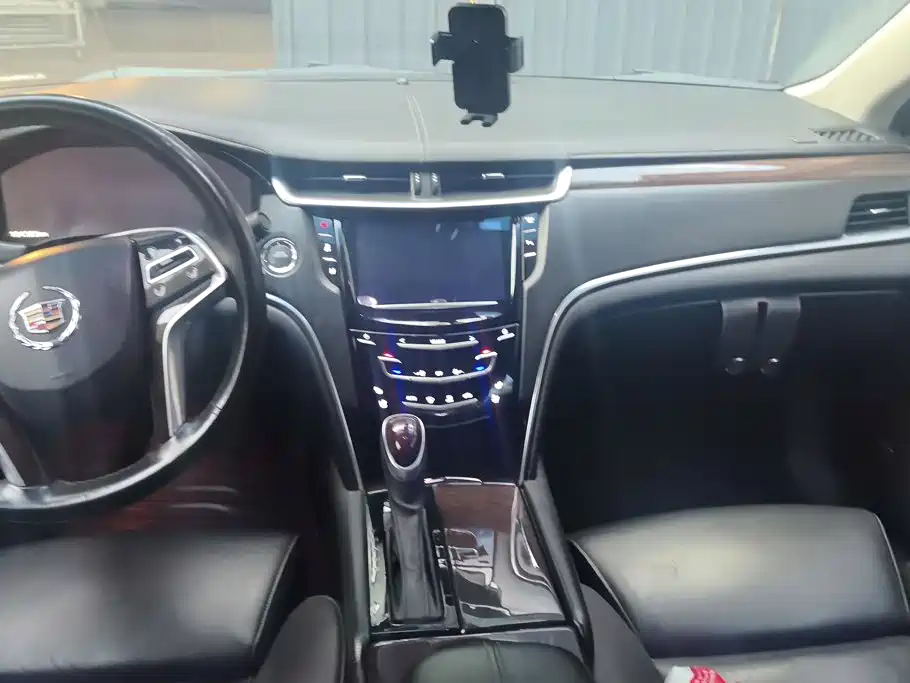 Cadillac XTS — миниатюра 12
