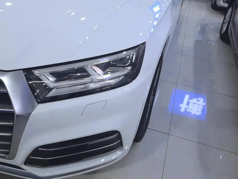 Audi Q5L — миниатюра 5