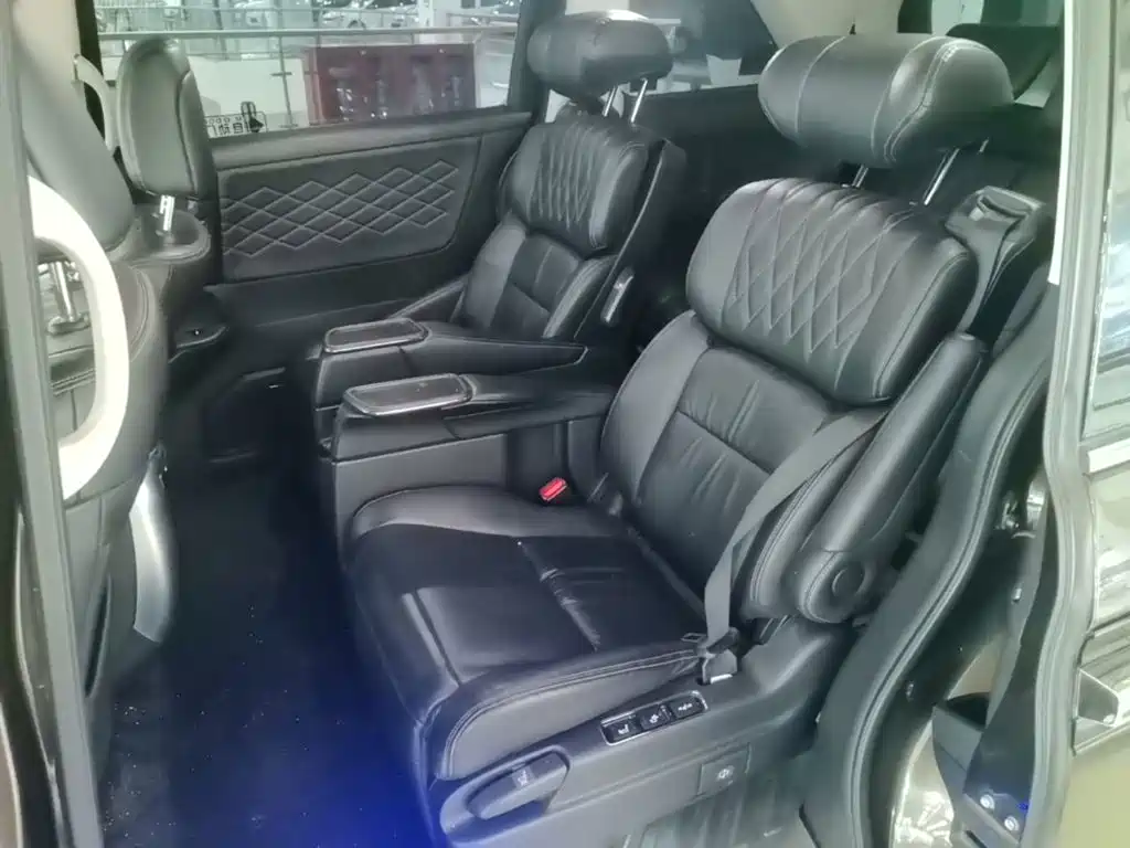 Honda Elysion — миниатюра 17