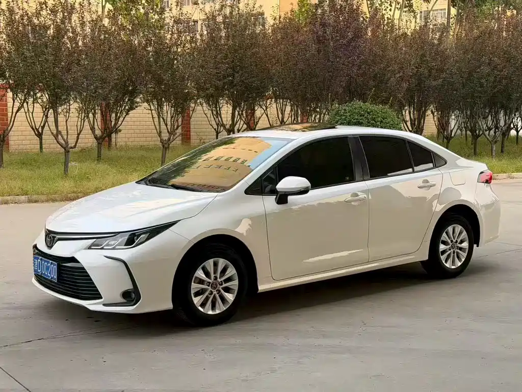 Toyota Corolla — миниатюра 3
