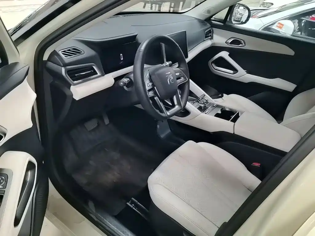BYD Yuan UP — миниатюра 16