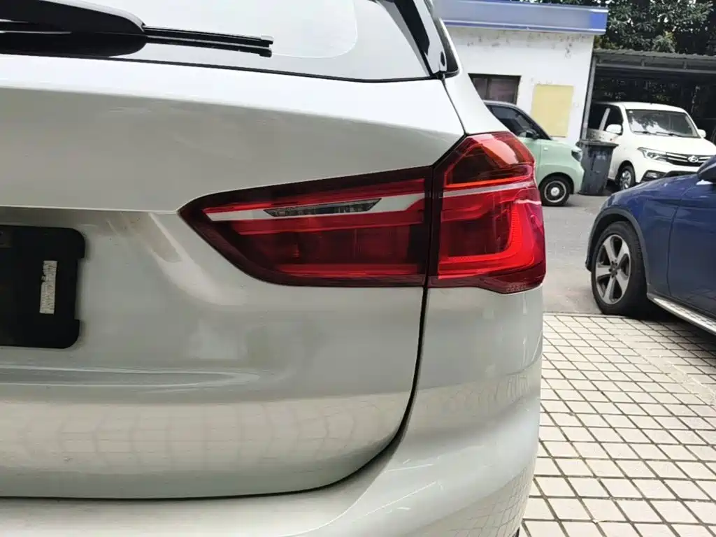 BMW X1 — миниатюра 8