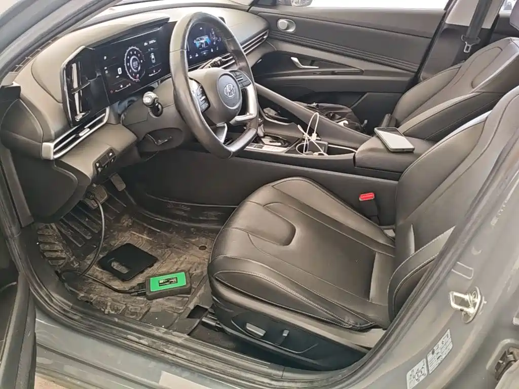 Hyundai Elantra — миниатюра 15